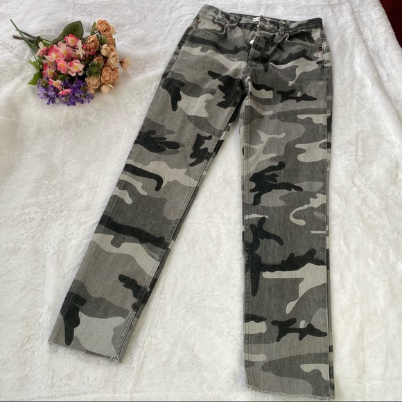 Re/Done High-Rise Raw Hem Buttonfly Camouflage Ankle Crop Jeans 26 - Picture 4 of 7